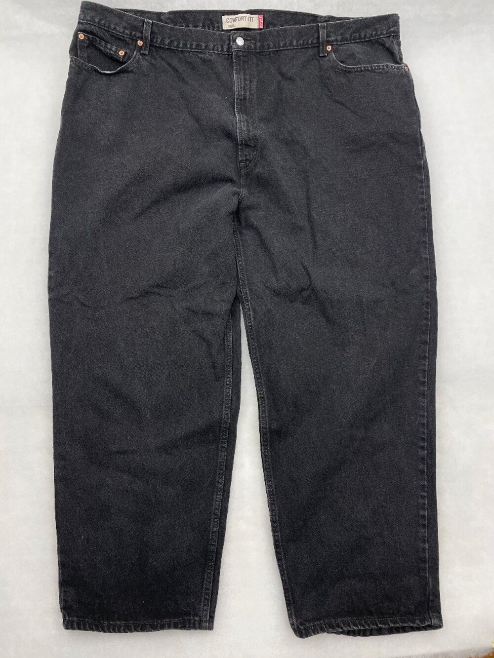 Vintage Levi's 560 Comfort Fit Loose Tapered Leg Black Denim Jeans Men's 54x32